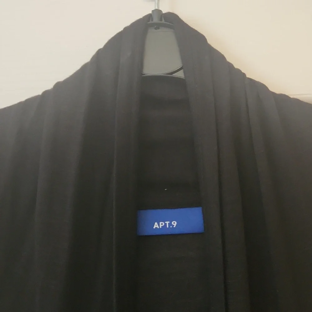 Apt. 9 lightweight short